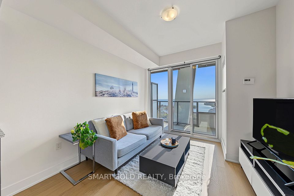 30 Shore Breeze Drive 2419, Toronto, ON M8V 1A1 6