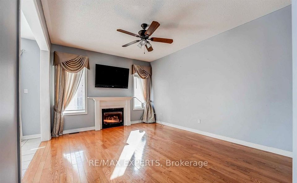 31 Vincent Street, Brampton, ON L6R 0G8 19
