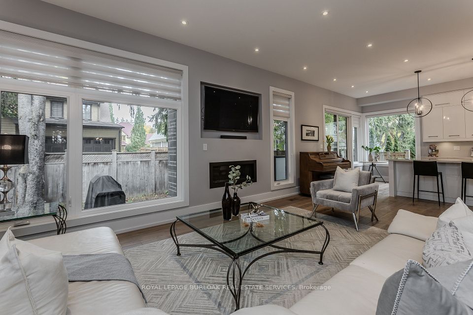 463 Indian Road, Burlington, ON L7T 3T3 7