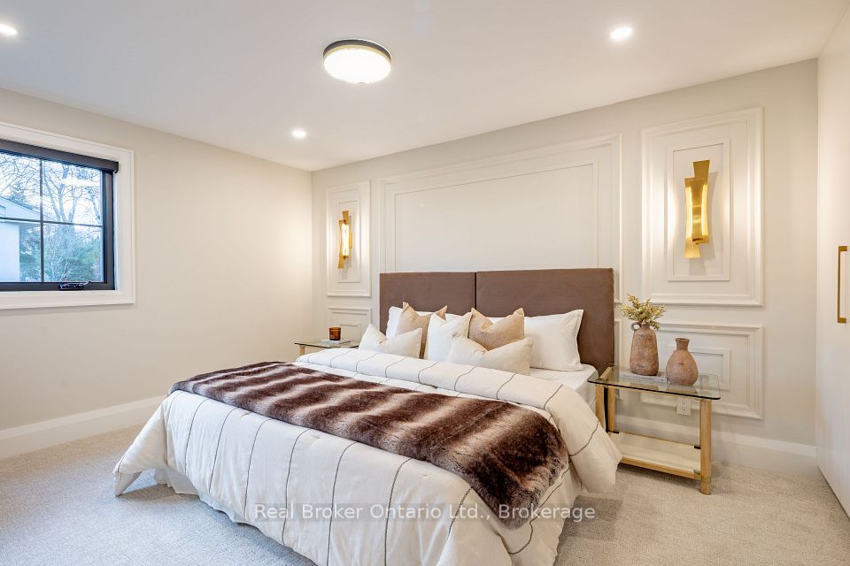 841 Danforth Place, Burlington, ON L7T 1S1 24