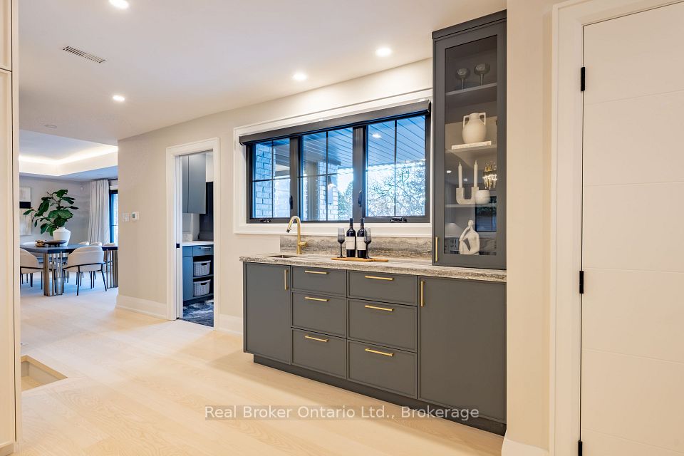 841 Danforth Place, Burlington, ON L7T 1S1 18