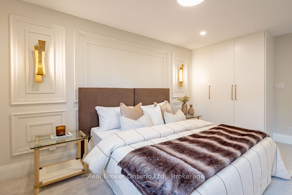 841 Danforth Place, Burlington, ON L7T 1S1 25