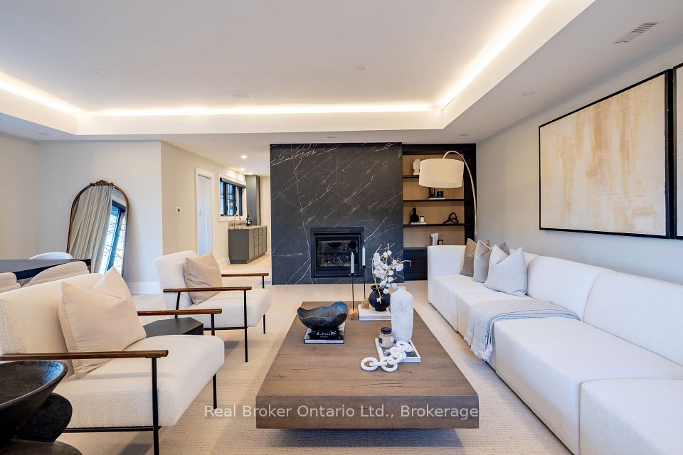 841 Danforth Place, Burlington, ON L7T 1S1 17