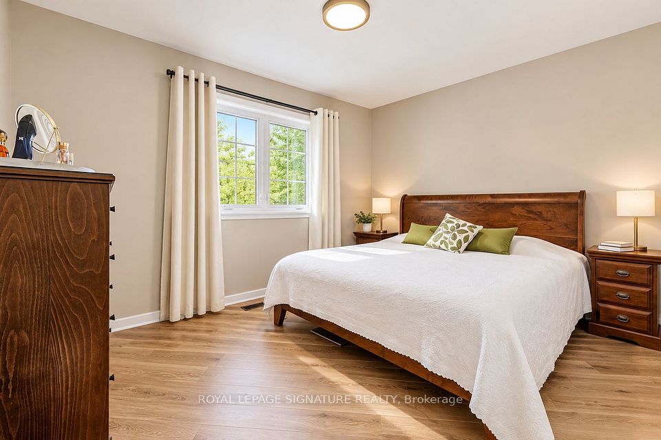 2344 Redfern Road, Burlington, ON L7R 1X3 22