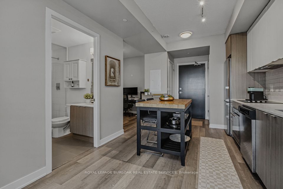 5220 Dundas Street D509, Burlington, ON L7L 0J4 7