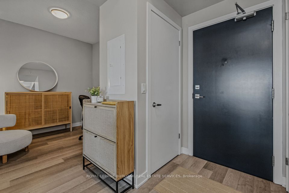 5220 Dundas Street D509, Burlington, ON L7L 0J4 24