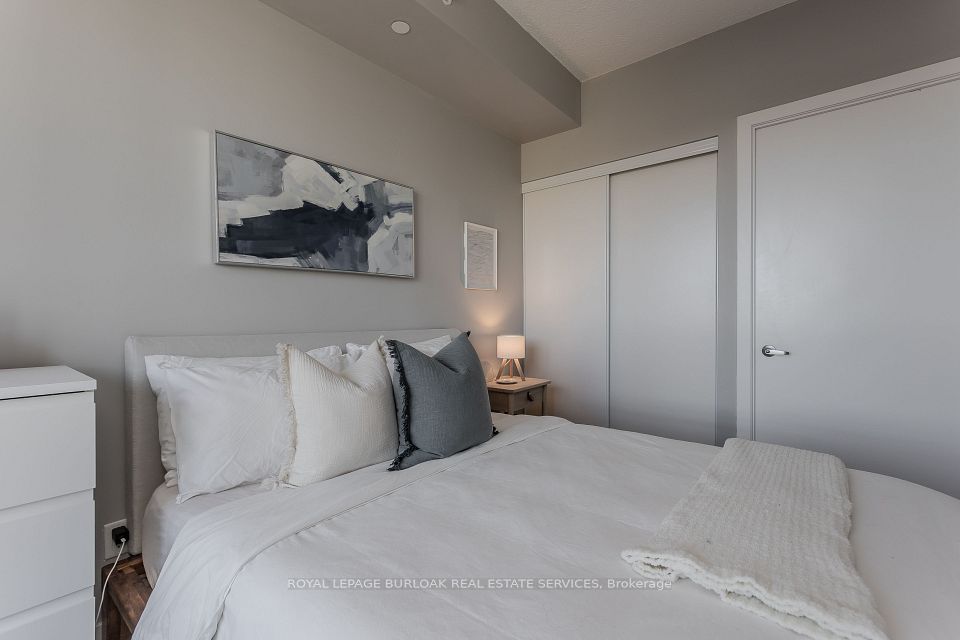 5220 Dundas Street D509, Burlington, ON L7L 0J4 14