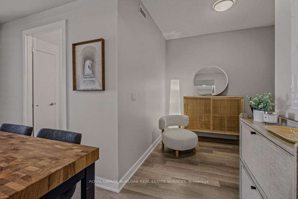 5220 Dundas Street D509, Burlington, ON L7L 0J4 17