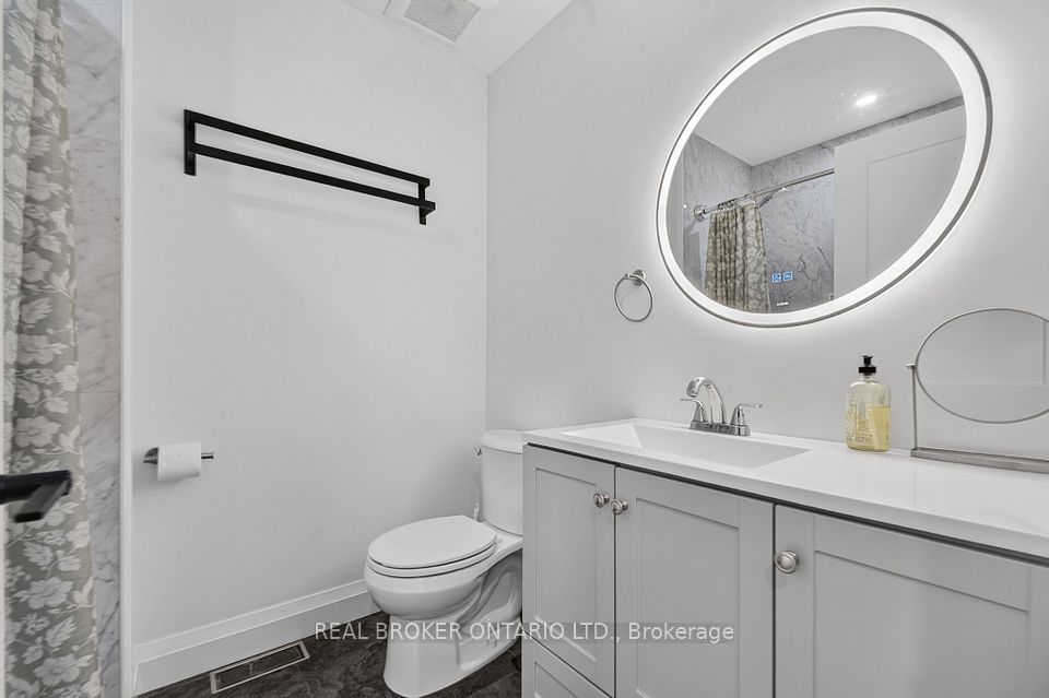266 St Paul Street, Burlington, ON L7R 3J8 23