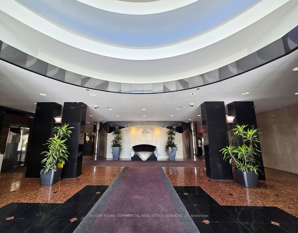 970 Lawrence Avenue W 803, Toronto, ON M6A 3B6