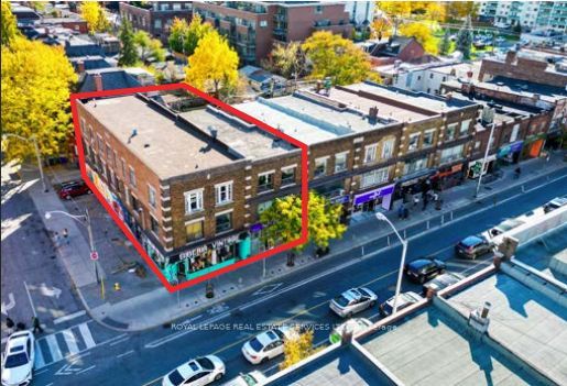 955&957 Bloor Street W, Toronto W02, ON M6H 1L7