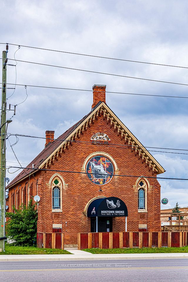 2251 Rymal Road E, Hamilton, ON L8J 2V8