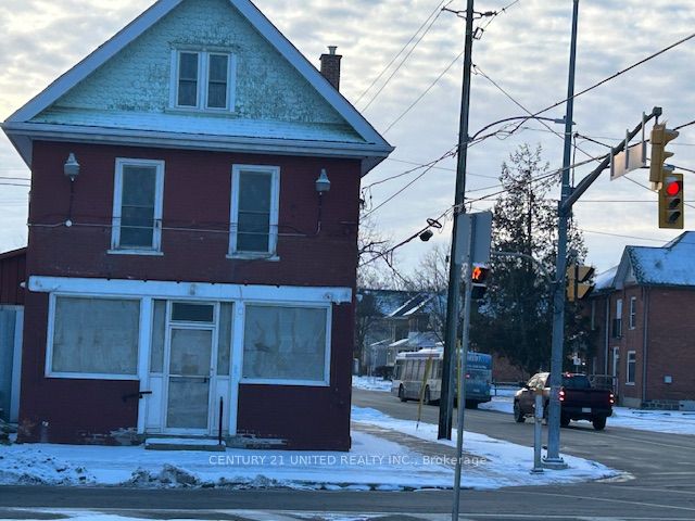 239 Park Street N, Peterborough, ON K9J 3P7