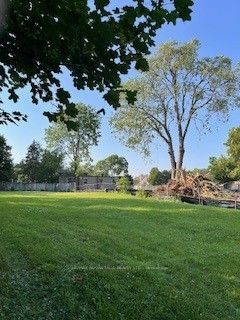 242 Hill Street, London East, ON N6B 1C9