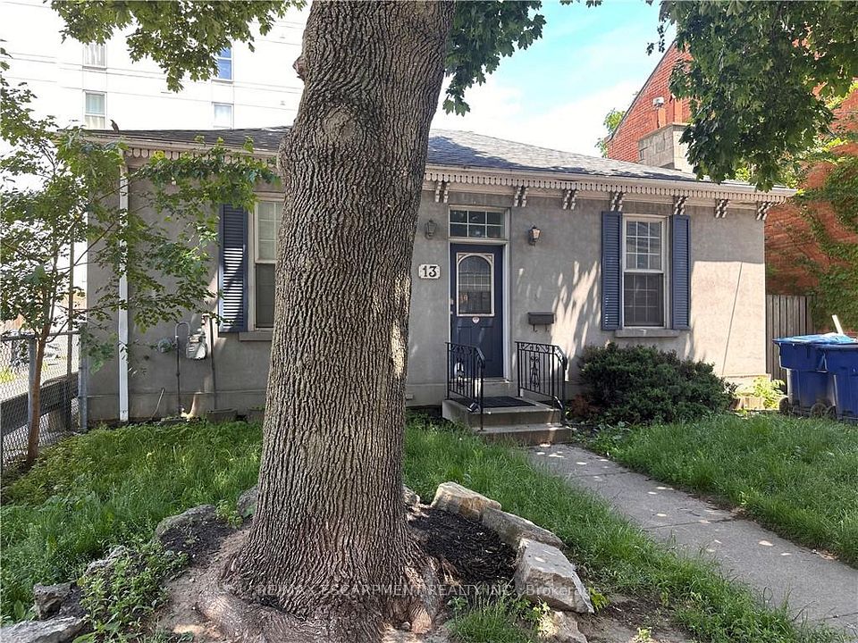 13 Augusta Street, Hamilton, ON L8N 1P6