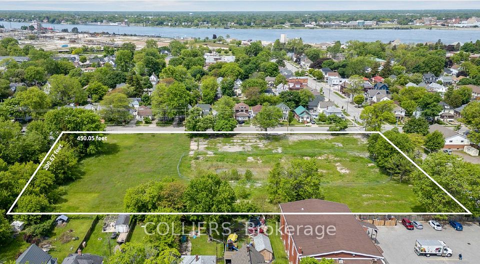 321 Devine Street, Sarnia, ON N7T 1T9