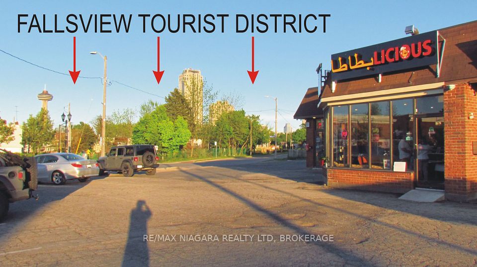 6119 MAIN Street 2, Niagara Falls, ON L2G 6A2