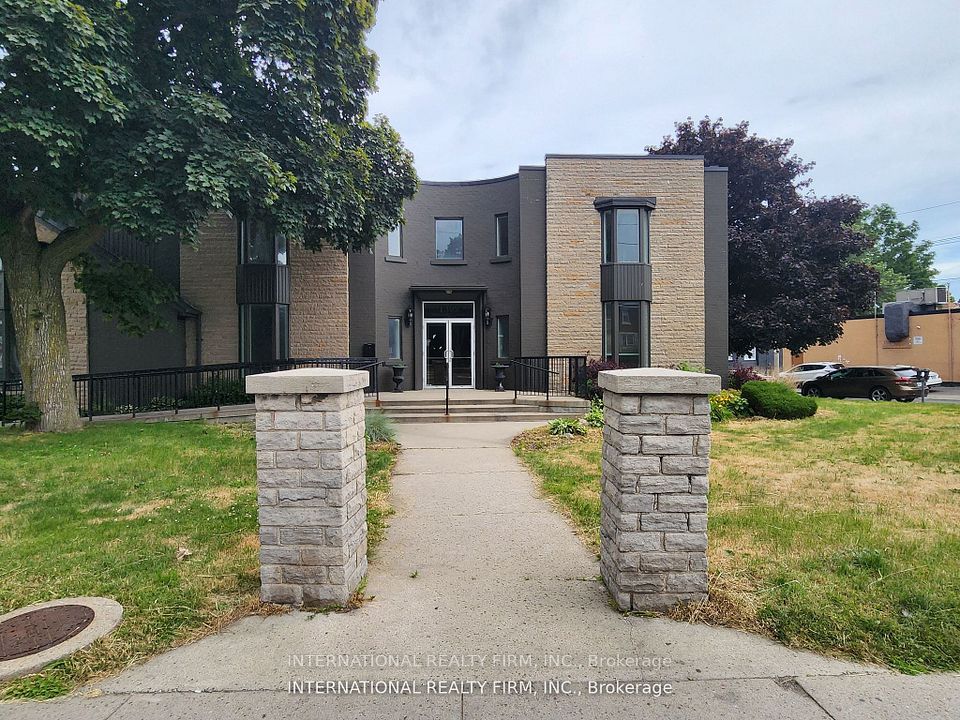 1309 King Street E, Hamilton, ON L8M 1H2