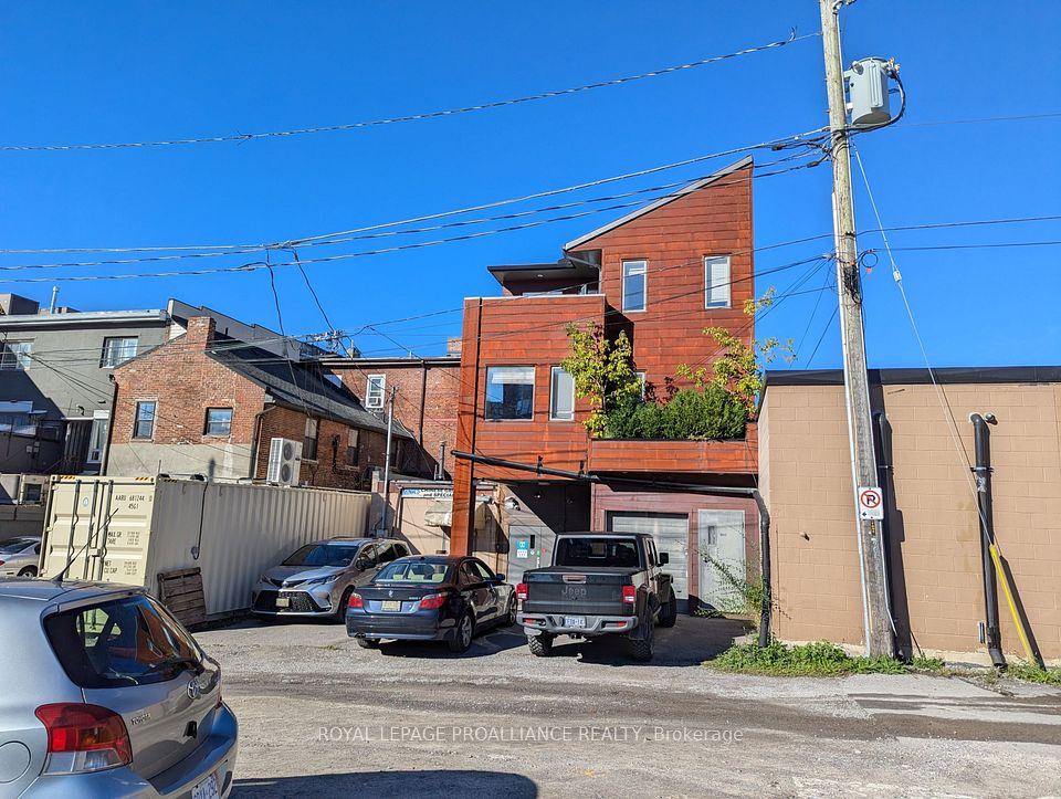 432 George Street N, Peterborough, ON K9H 3R5