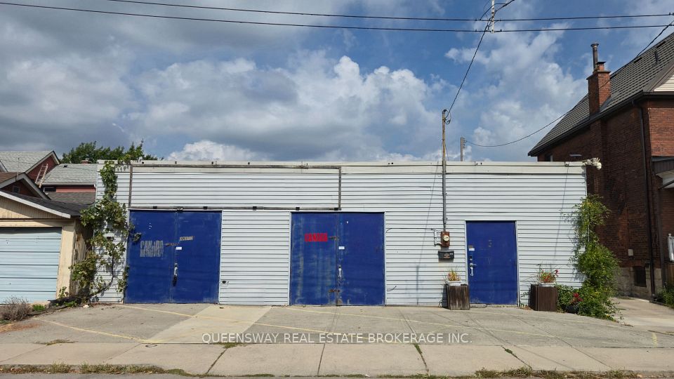 321 Robert Street 2, Hamilton, ON L8L 2R8