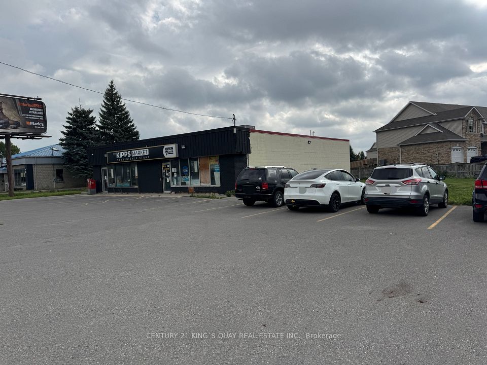 103 College Street W, Belleville, ON K8P 2G3