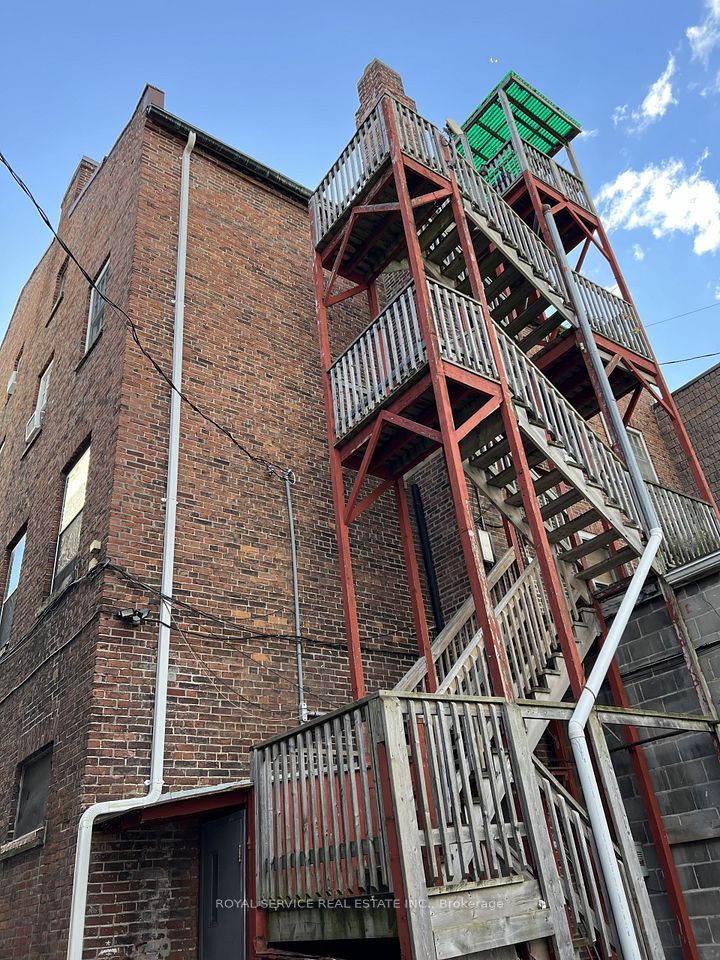 30 Walton Street, Port Hope, ON L1A 1N1