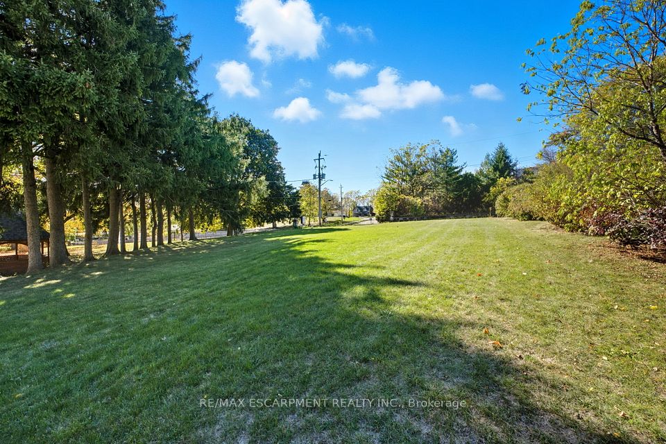 185 Grand River Street N, Brant, ON N3L 2N2