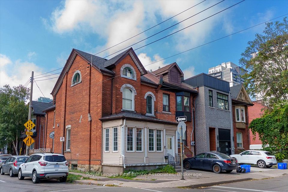 123 Market Street, Hamilton, ON L8R 1N7