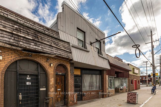 196 1/2 Kenilworth Avenue N, Hamilton, ON L8H 4S2