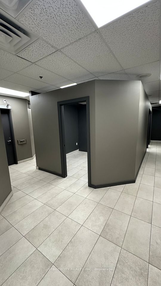 691 Richmond Street 4, London East, ON N6A 5M1