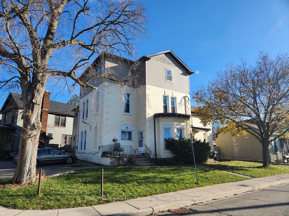 125 Wellington Street S, Cambridge, ON N1R 3Y8 at 125 Wellington Street S, Cambridge, ON N1R 3Y8, Cambridge, ON, N1R 3Y8