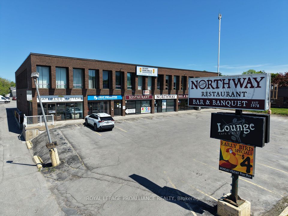 205 North Front Street N, Belleville, ON K8P 3C3
