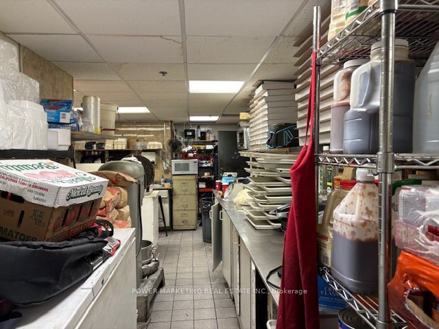 320 Bank Street, Ottawa Centre, ON K2P 1Y1