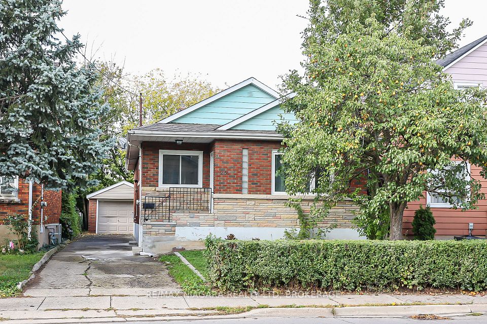 261 Vine Street, St. Catharines, ON L2M 4T2 at 261 Vine Street, St. Catharines, ON L2M 4T2, St. Catharines, ON, L2M 4T2