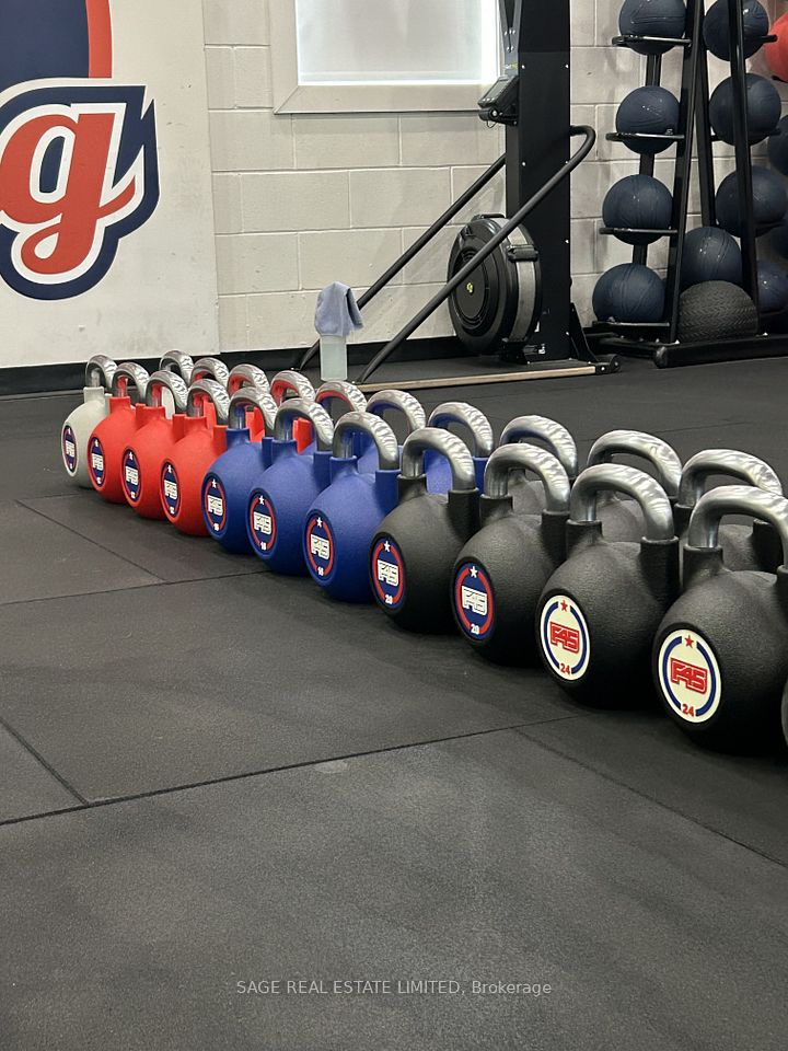 15 Wellington Street, Hamilton, ON L8R 1M7