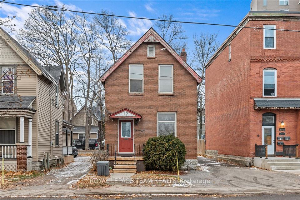 17 Arlington Avenue, Ottawa Centre, ON K2P 1C1