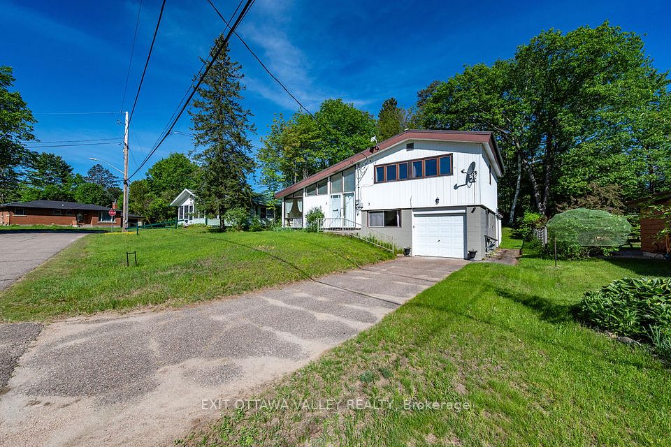 3 Newton Crescent, Deep River, ON K0J 1P0 at 3 Newton Crescent, Deep River, ON K0J 1P0, Deep River, ON, K0J 1P0