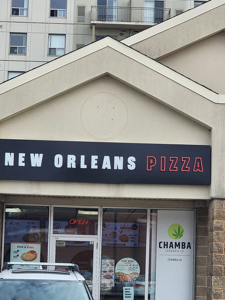 425 University Avenue E, Waterloo, ON N2K 4C9