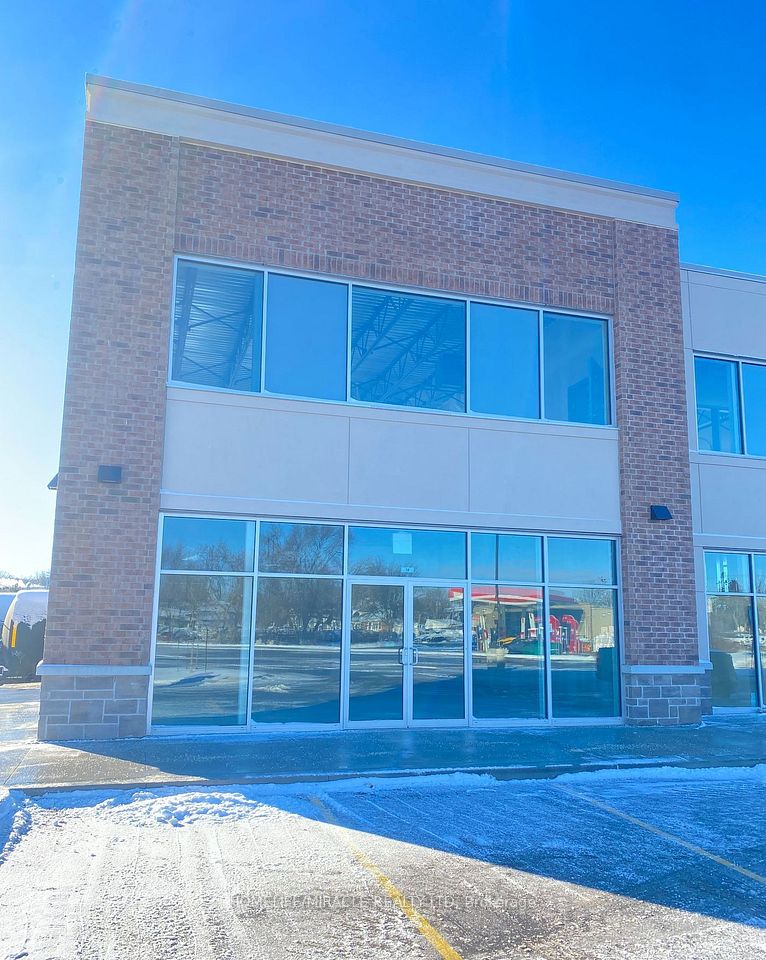 561 York Road 12, Guelph, ON M1E 3J3