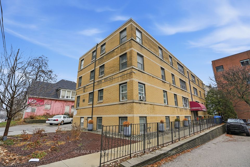 4 Robinson Street 9, Hamilton, ON L8P 1Y5 at 4 Robinson Street 9, Hamilton, ON L8P 1Y5, Hamilton, ON, L8P 1Y5