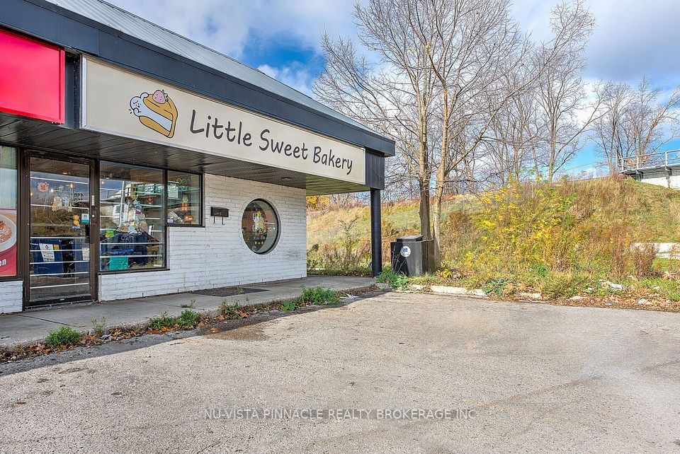 276 Wharncliffe Road 5, London North, ON N6H 2C3