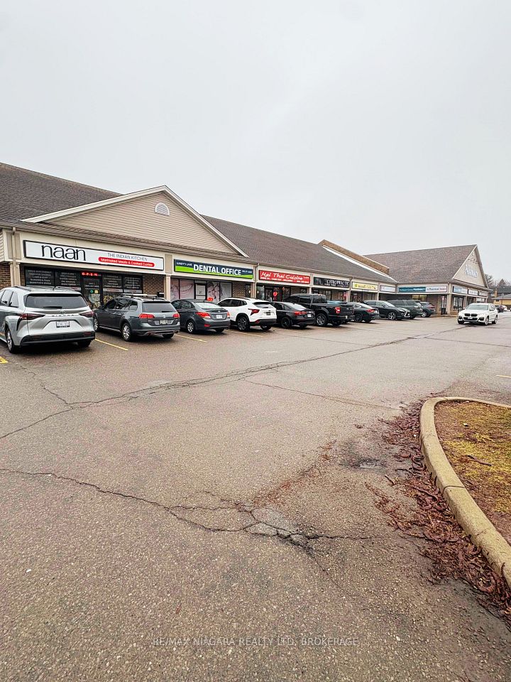 8123 LUNDY'S Lane 10&11, Niagara Falls, ON L2H 1H3