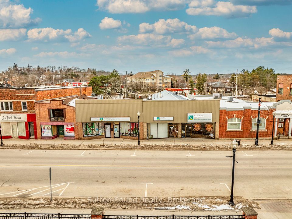 1028 2nd Avenue E, Owen Sound, ON N4K 2H7