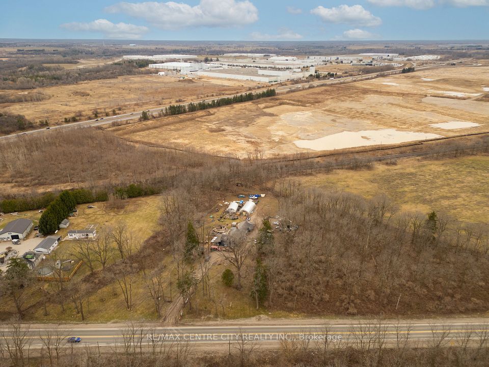 369 Paris Road, Brant, ON N3T 5L8