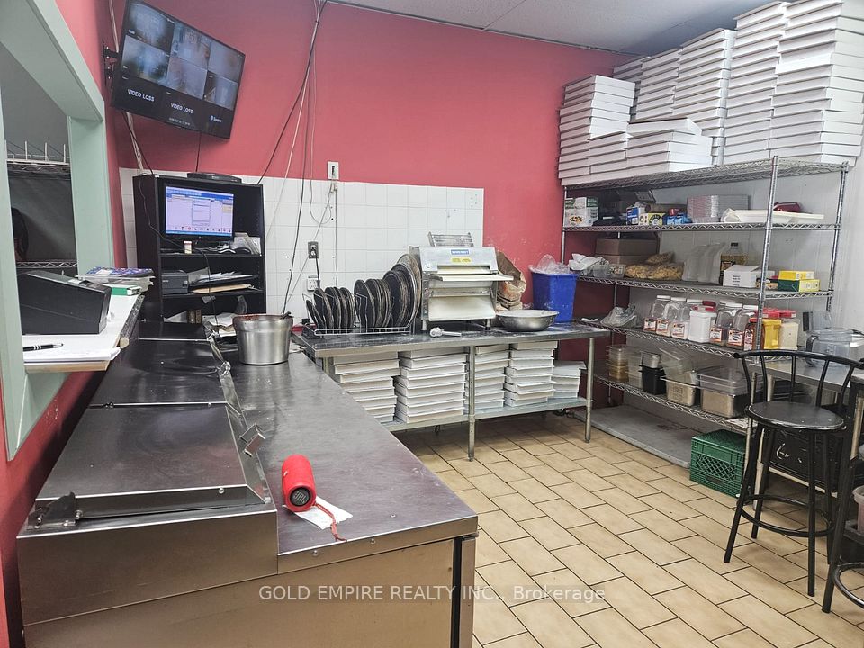 1101 jalna Boulevard S, London South, ON N6E 3B3