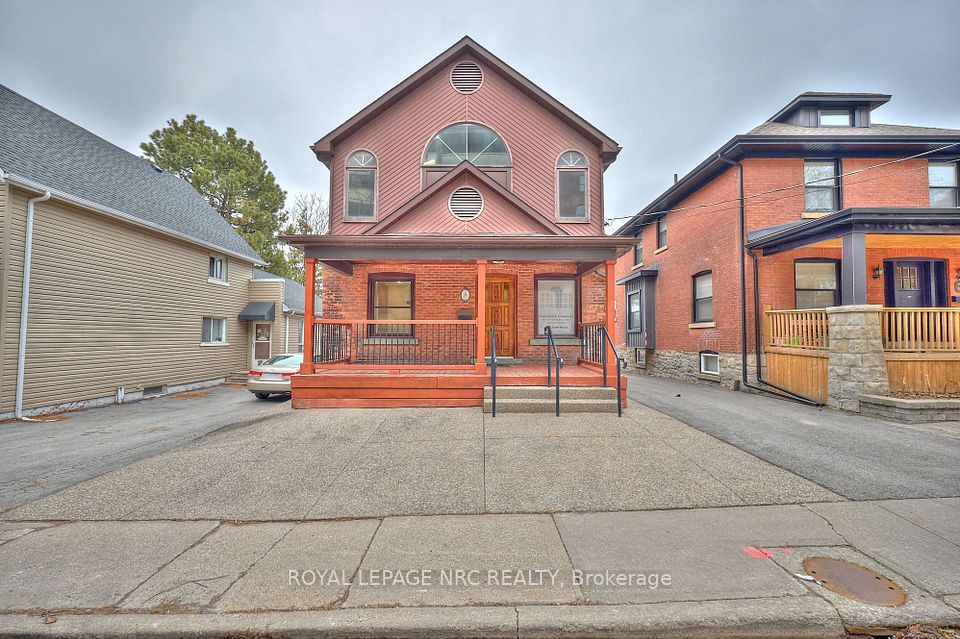 8 Clark Street, St. Catharines, ON L2R 5G2