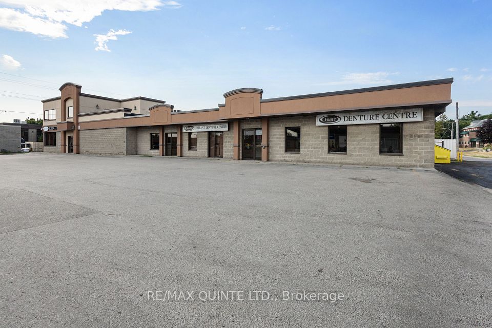 66 Dundas Street E, Belleville, ON K8N 1C1