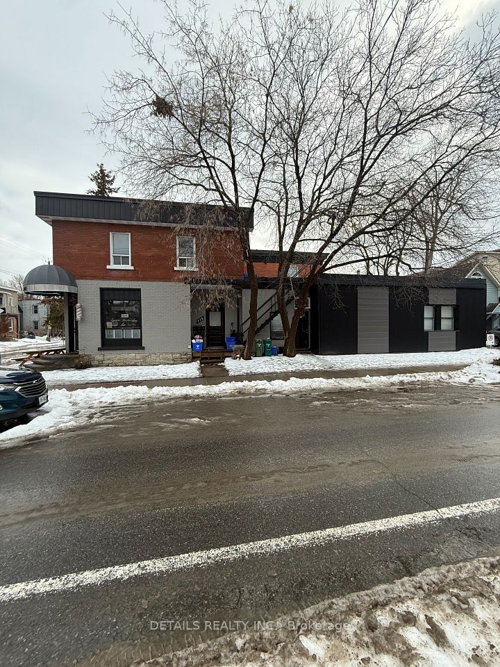 698 Cooper Street, Ottawa Centre, ON K1R 6C6