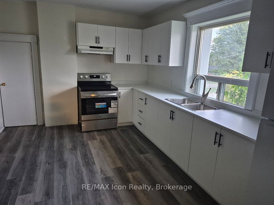 Detached at 69 Ontario Street, Cambridge, ON N3C 2H9, Cambridge