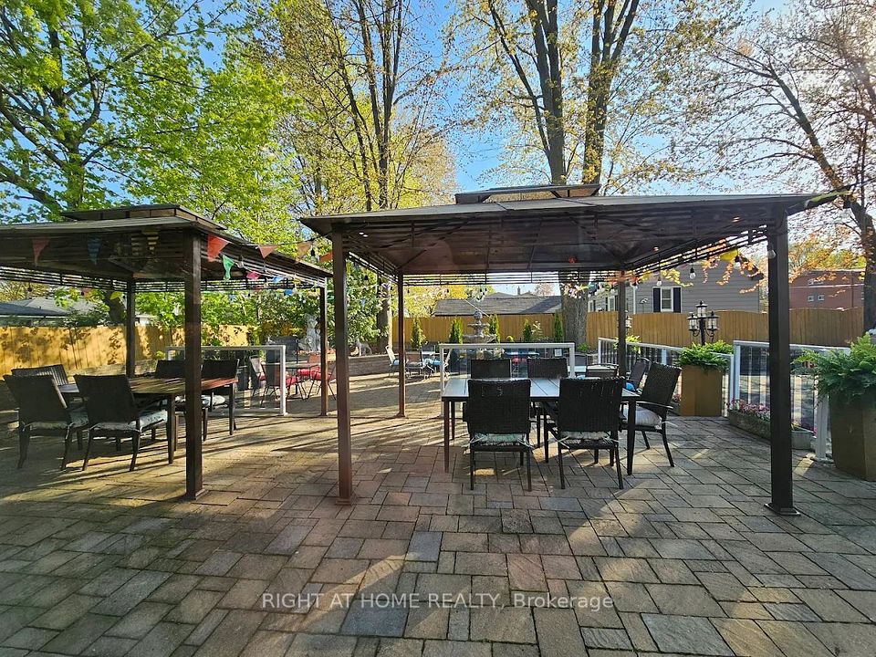 543 Speedvale Avenue E, Guelph, ON N1E 1P7